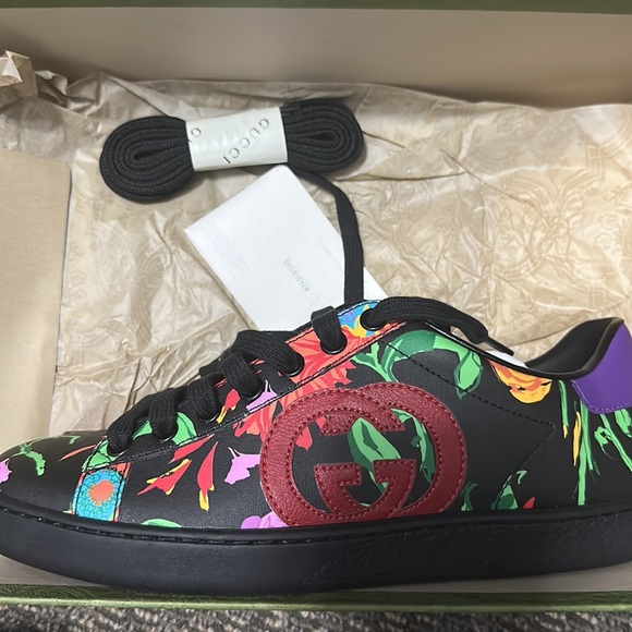 Authentic Women’s gucci sneakers. Limited edition: Ken scott. Brand new - Picture 4 of 5